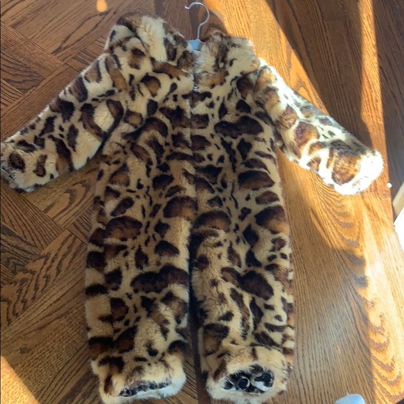 Dolce & Gabana cheetah onesie - Picture 4 of 11